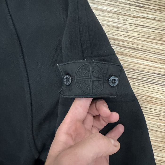 Stone island shadow project