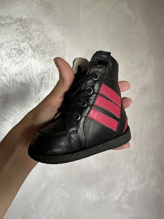 Ортопедични детски обувки