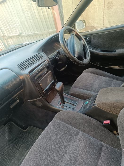 Срочно продаю машину