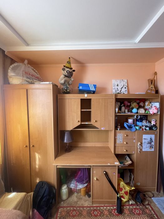 гарнитур с диваном в подарок