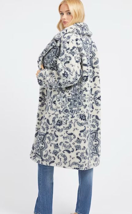 Уникално палто Guess