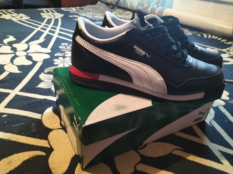 Кроссовка в хорошем состоянии