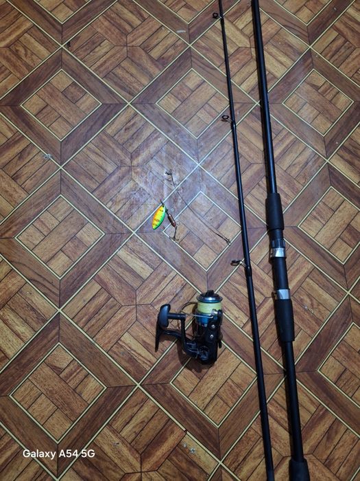 Продам спининг 5,18гр