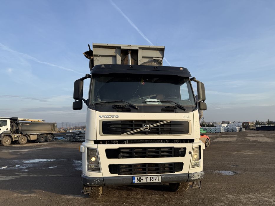 Basculanta 8x4 Volvo FM12 2007