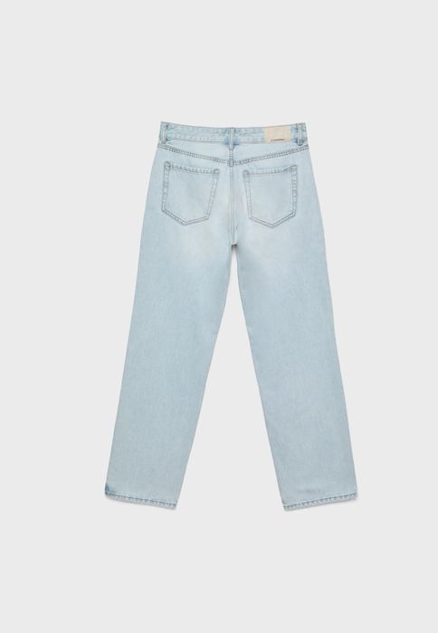 Дамски дънки Stradivarius в baby blue - нови с етикет!