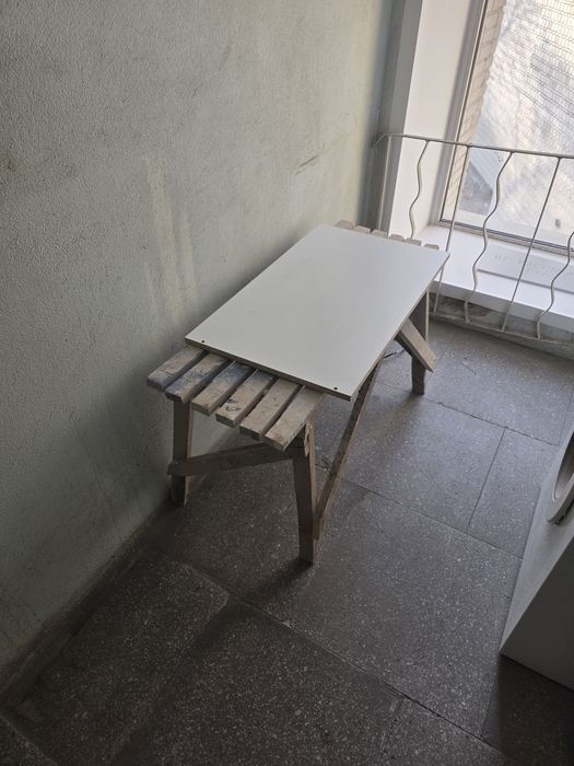 Отдам на самовывоз, можно на дрова.