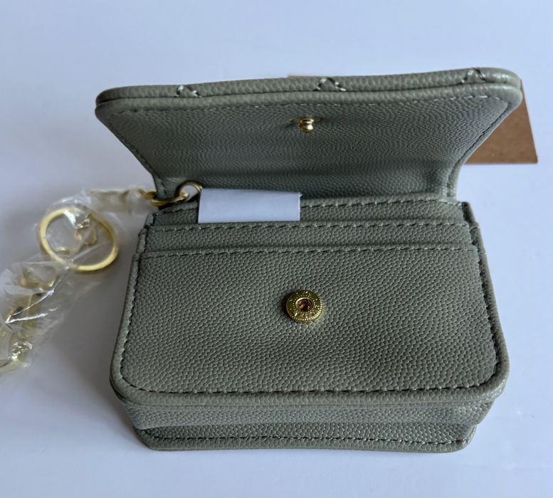 Дамски портмонета Steve Madden с ключодържател