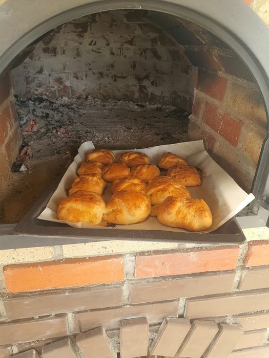 Gratare de gradina, sobe, cuptoare, blaturi de lucru cu chiuveta