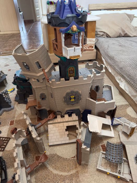 Marele castel playmobile