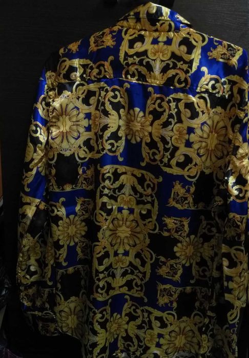 Чисто нова оригинална риза на Versace – луксозен дизайн, стилна кройка