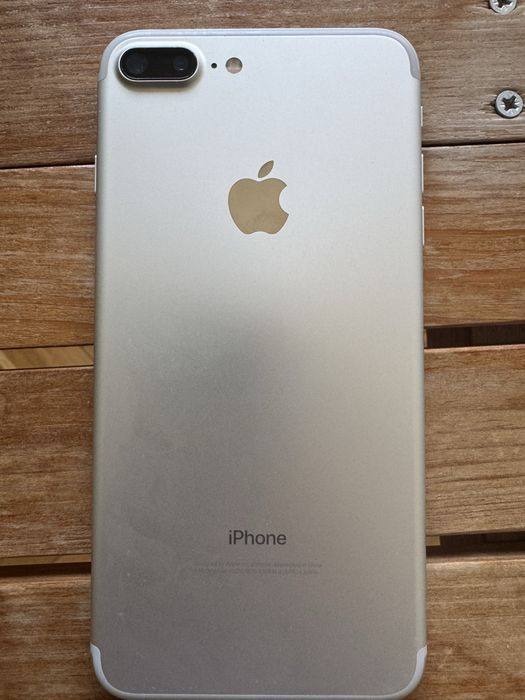 iPhone 7 Plus 128 Gb батерия 100%