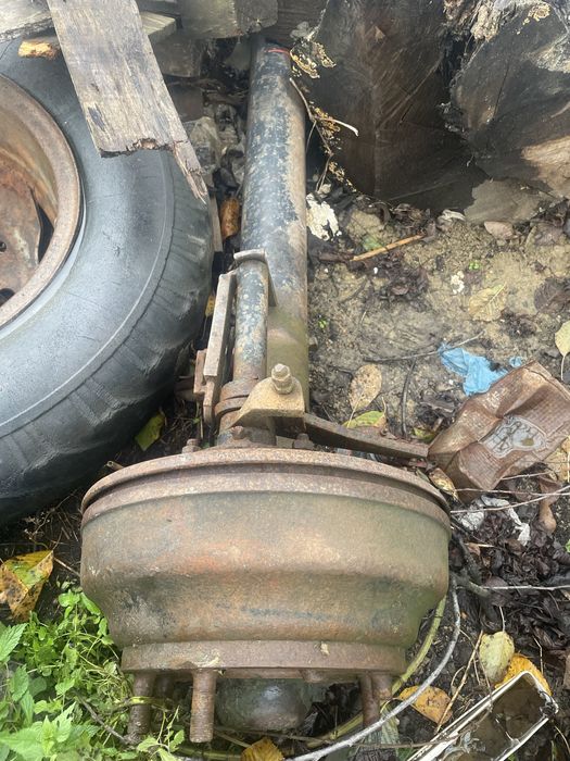 Piese remorci axe butuci