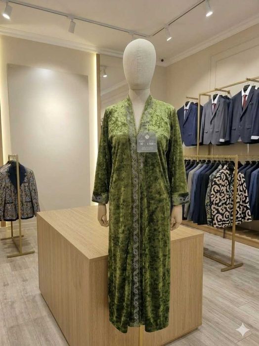 Продам чапаны и жилеты