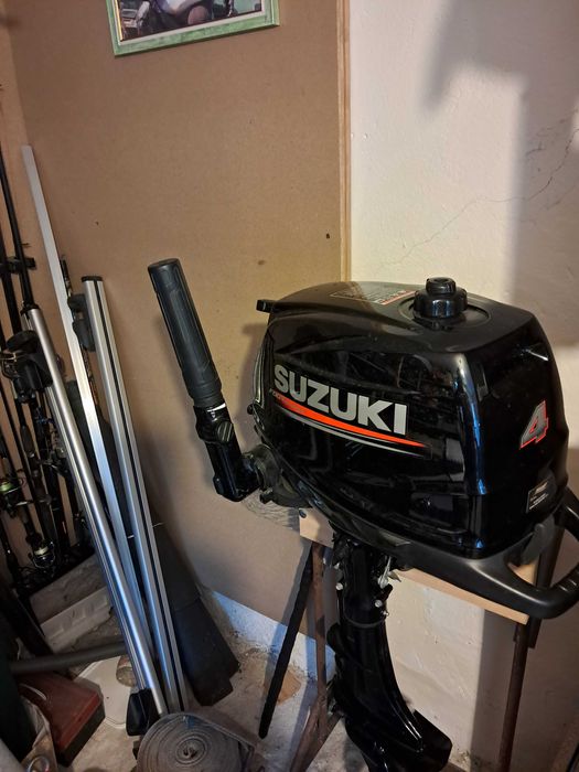 Двигател за лодка Сузуки