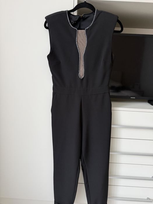 Елегантен черен гащеризон Lynne