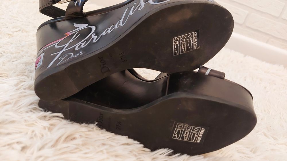 Dior обувь  оригинал 70 000 тг