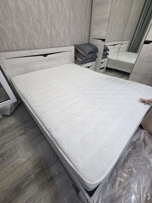 Отдам матрас в хорошем состоянии