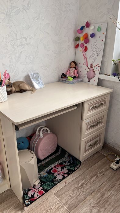 Стол письменный район Айгуль