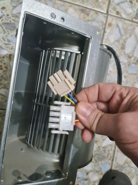 Vând ventilator,exhaustor EbmPapst model D3G133-BF05-14,nou-neutulizat