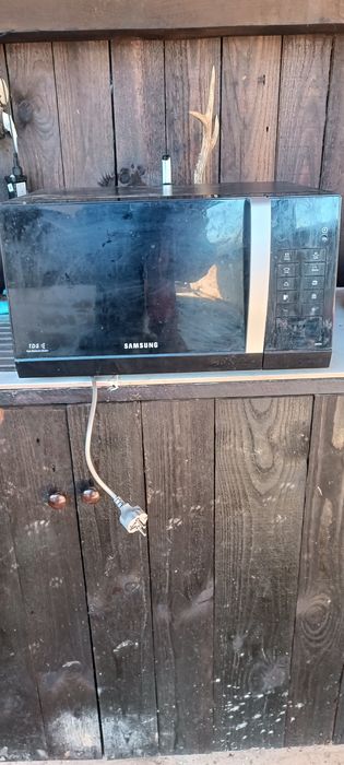 SAMSUNG микровълнова
