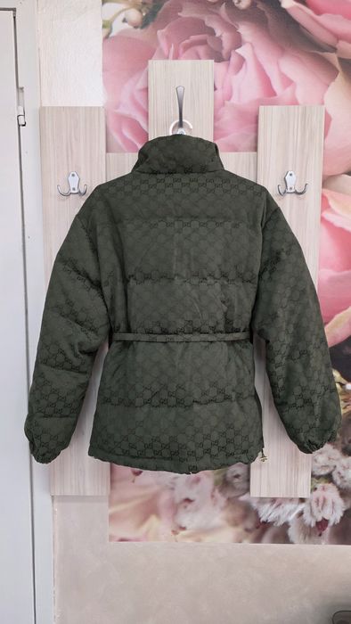 Яке Gucci налично