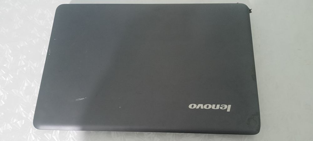 Ноутбук робочий , істеп тұр