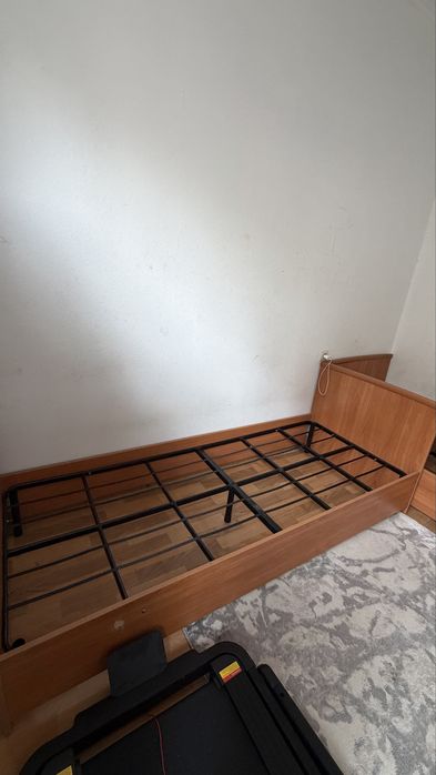 Хорошие кровати без матраса