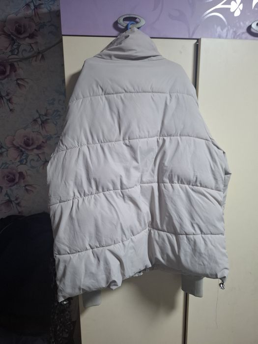 Продам женские куртки