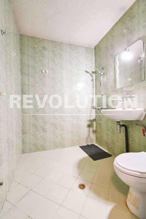 Двустаен апартамент в Центъра на София.