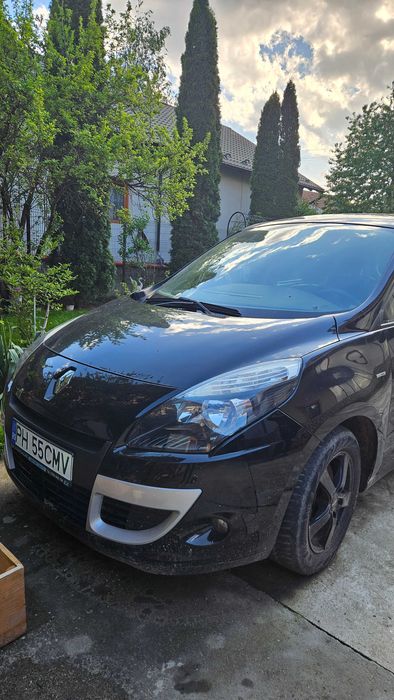 Renault Scenic, an 2011, 1900 diesel.