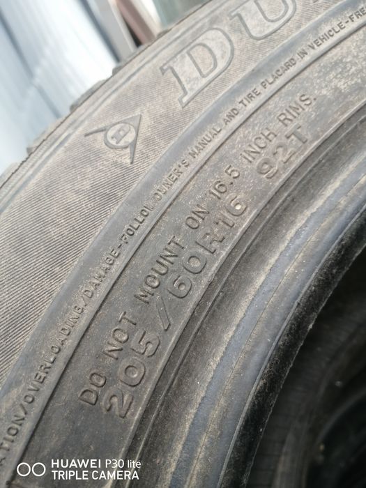 Продам 2 шины зимнии 205/60/16