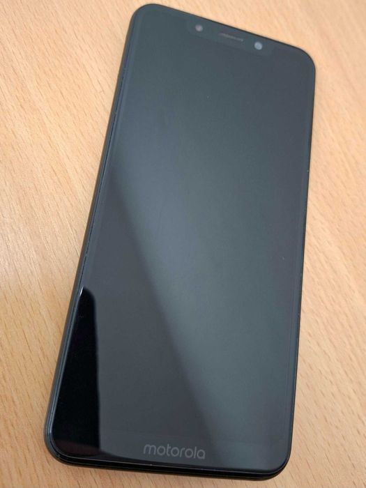 Смартфон Motorola One XT1941-4 – 3GB RAM / 32GB памет