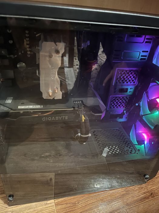 ПРОДАМ СРОЧНО!Игровой компьютер