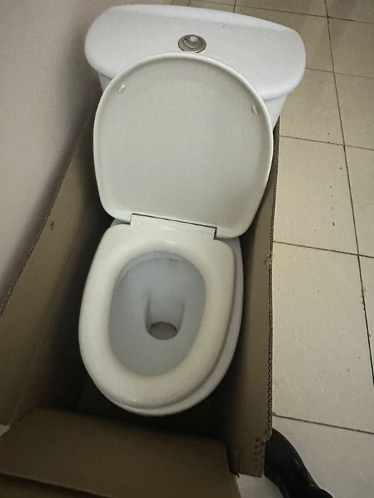 Продается унитаз за 5 тыс.