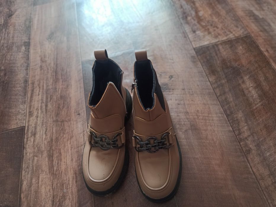 Продам полу сапожки