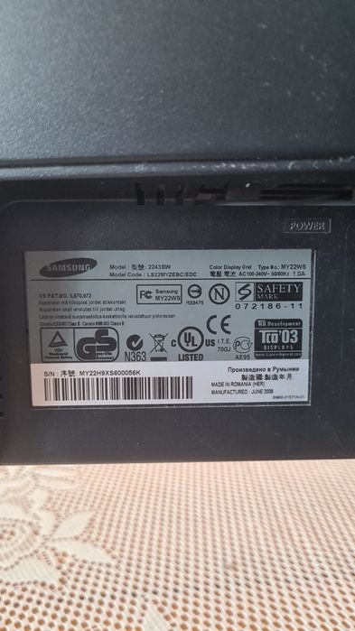 Монитор Samsung SyncMaster 2243SW
