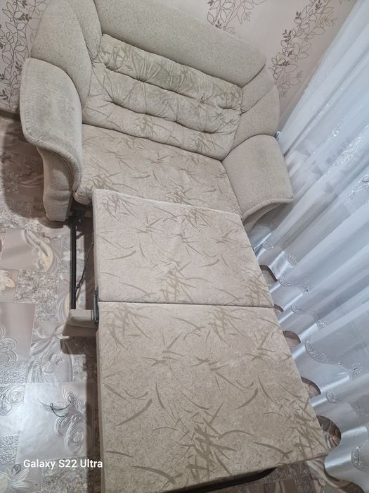 Продам диван-тройку