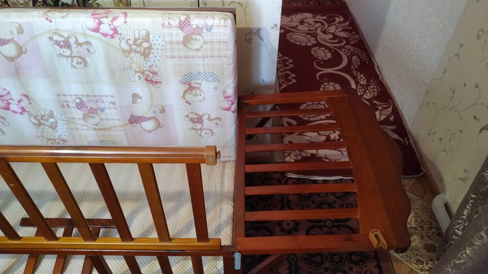 Детский деревянный манежик