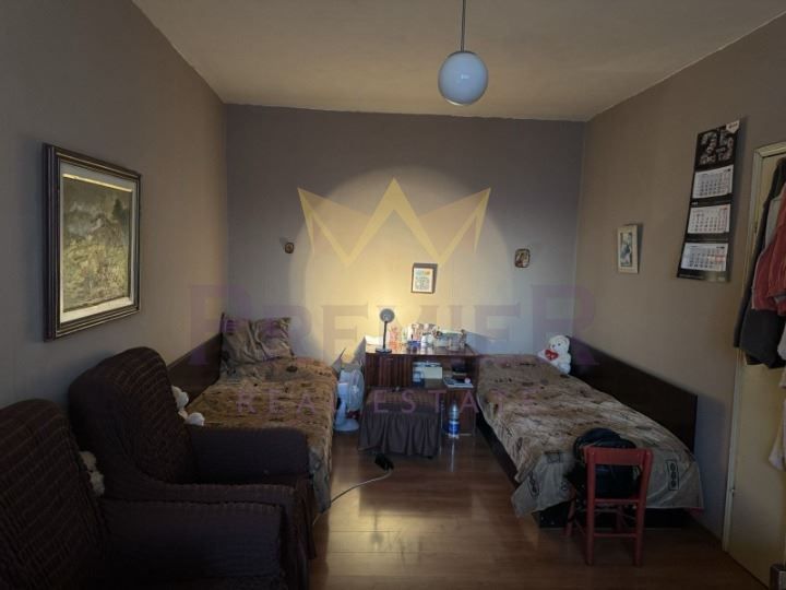 Продава се Тристаен апартамент в София, Лагера - 110 кв.м за 2273 €/кв.м - Снимка #3