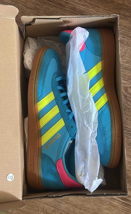 Продам Кроссовки 100% Оригинал Adidas