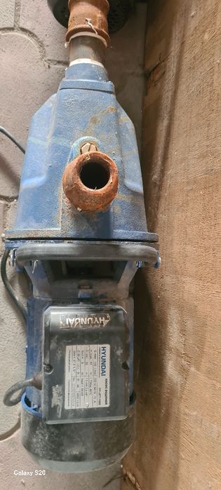 Продам водяной насос Хюндай