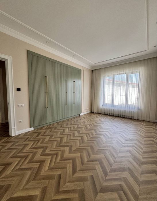 Сдается новая 6х-ком Дом у-л Никитина