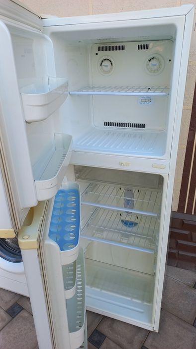 Стиральная машина Холодильник