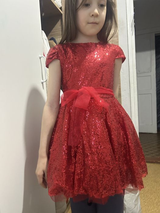 Платье на девочку