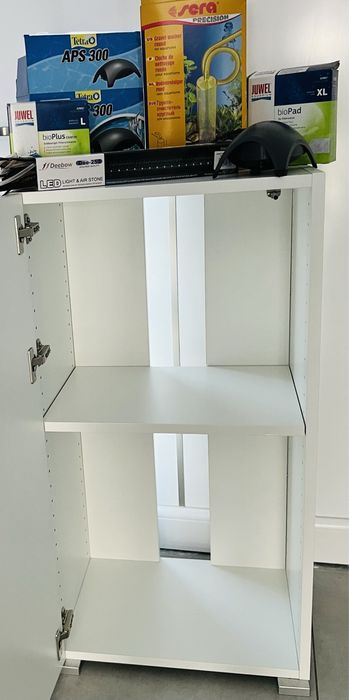 Acvariu pesti cu filtru prin cadere