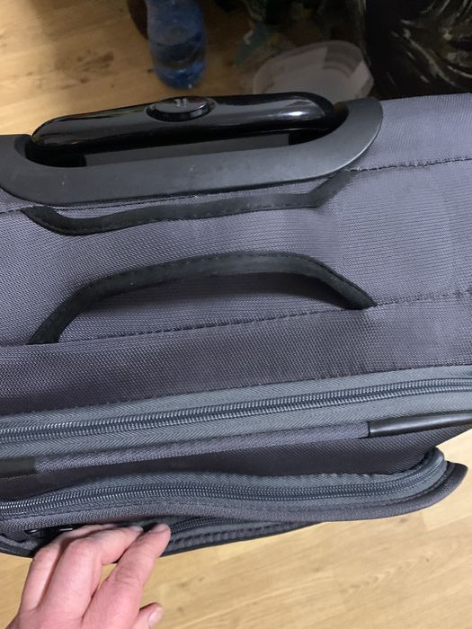 Куфар estil axel