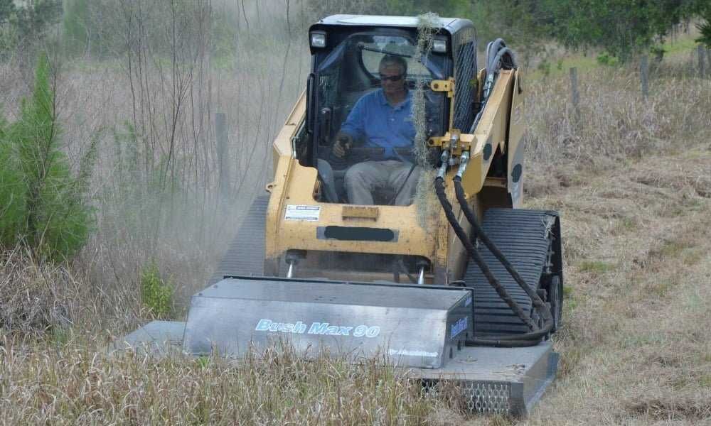 Miniexcavator excavator buldoexcavator Bobcat inchirieri utilaje mini