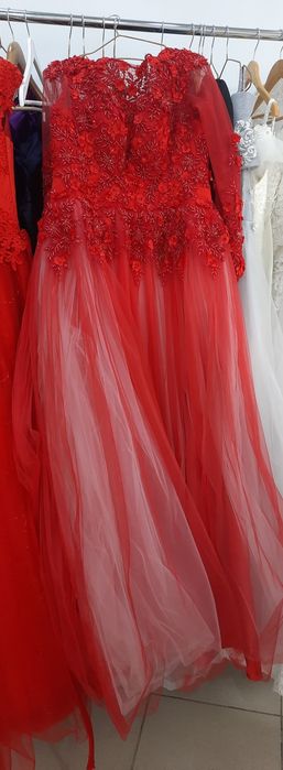 Продам платья вечернее