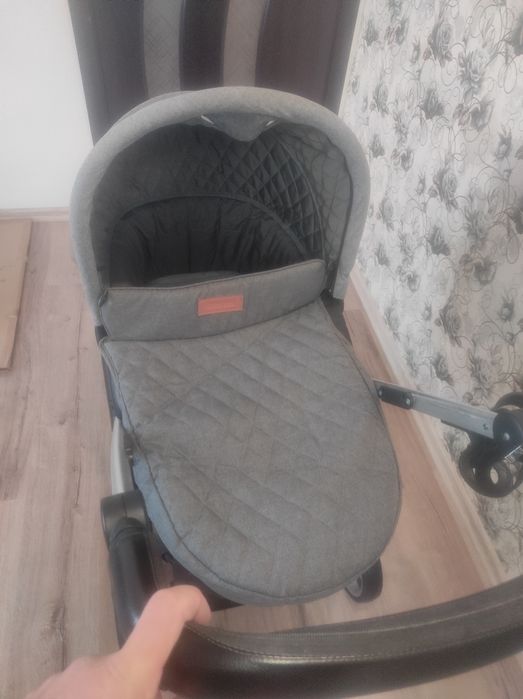 Продавам количка 3 в 1