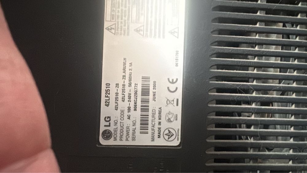 Телевизор LG 42 диагональ